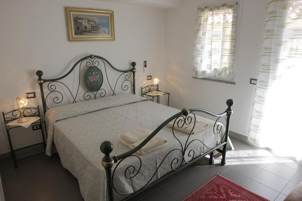 B&B Terre Del Sinis Càbras Oda fotoğraf